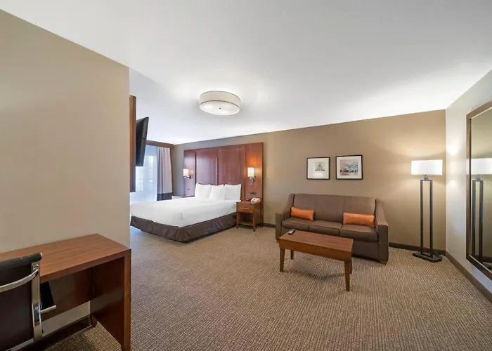 Comfort Suites Red Bluff Near I-5